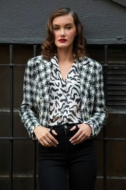 Deals 😀 ALEXIA ADMOR Mila Blouse 👏 -ALEXIA ADMOR Shop 002840 AA EDITORIAL LowRes