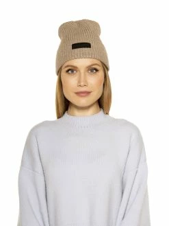 Hot Sale 🎉 Alexia Admor Beanie 🔔